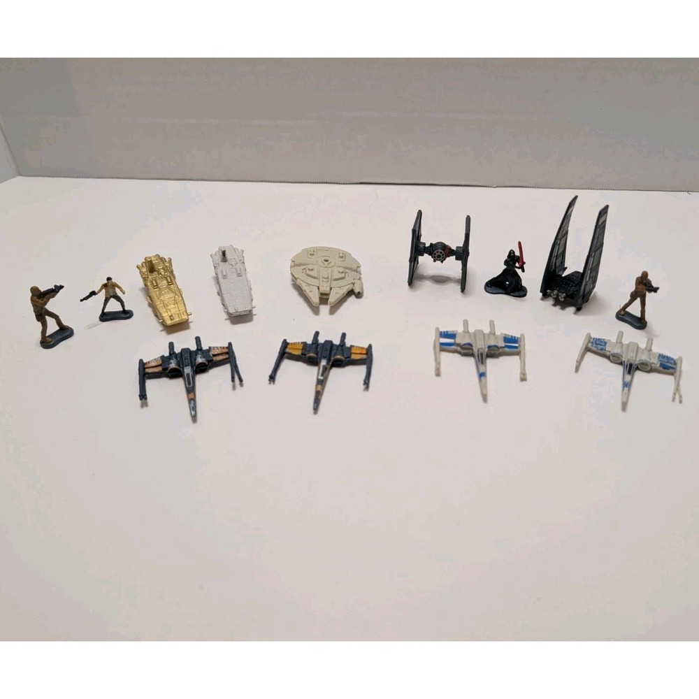 Micro Machines Star Wars Lot‎ 9 Minis & 4 Action Figures Darth Vader Chewbaca